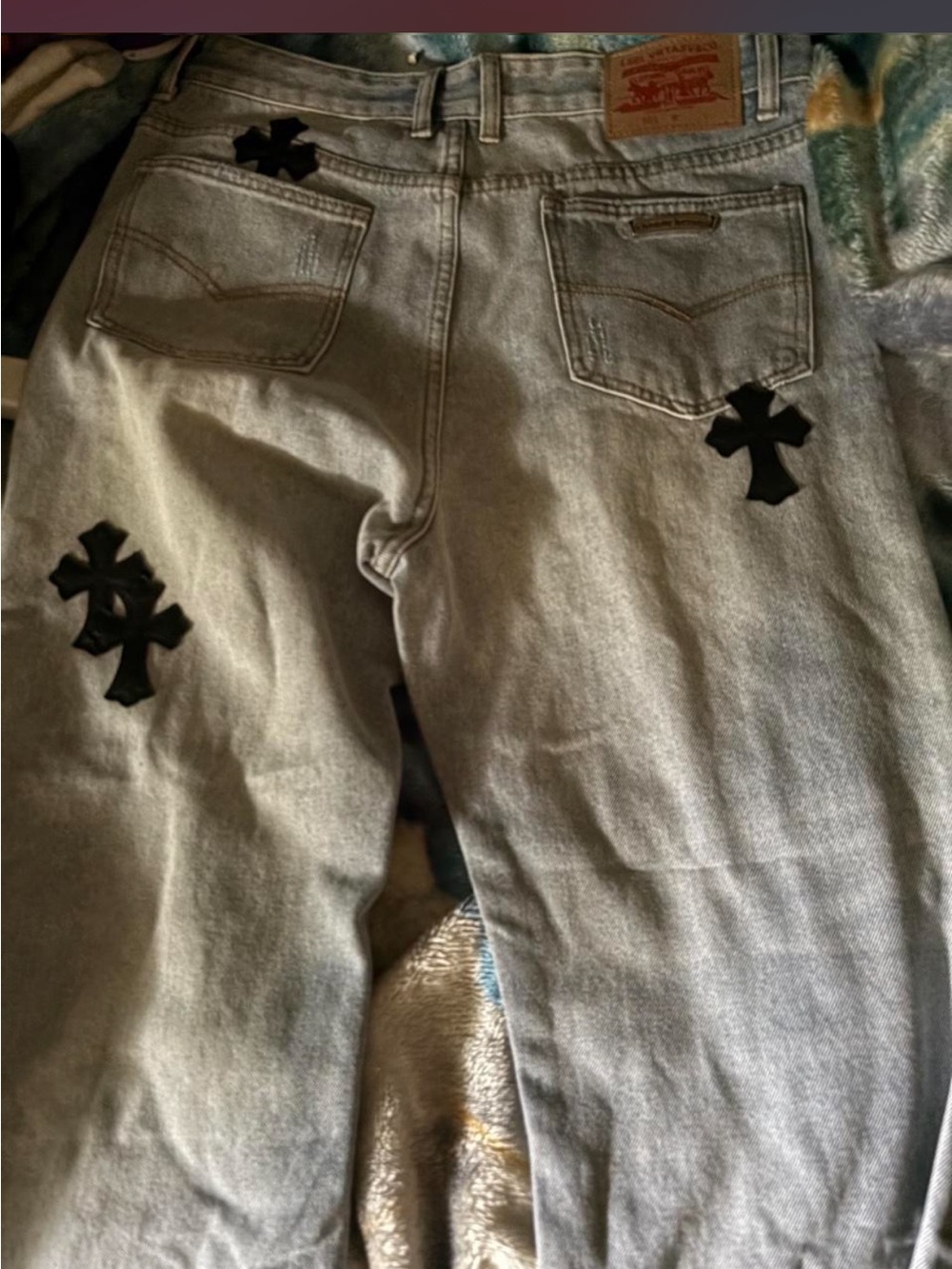 Levi's Light Gray Straight Jeans with Black Cross Appliqués